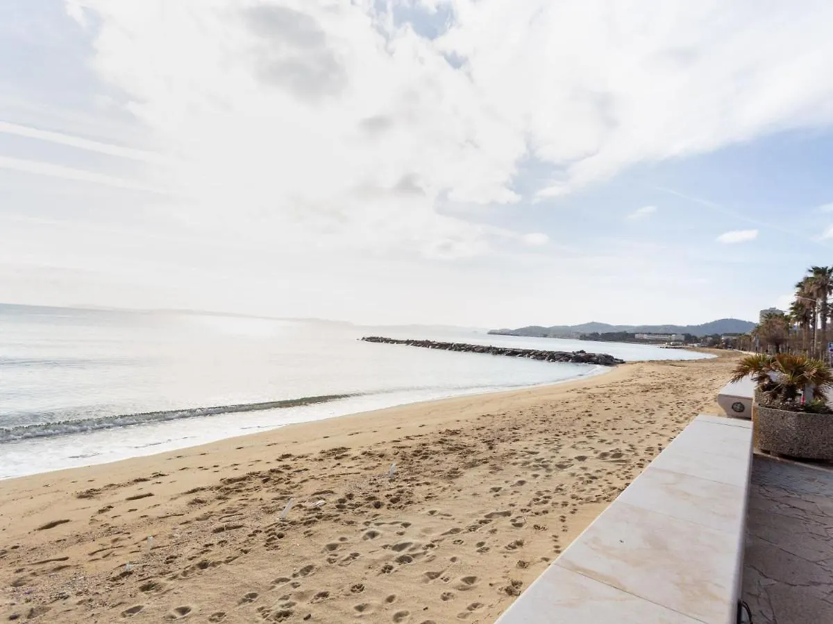 Studio Le Grand Large-4 By Interhome Le Lavandou 0*,  Frankreich