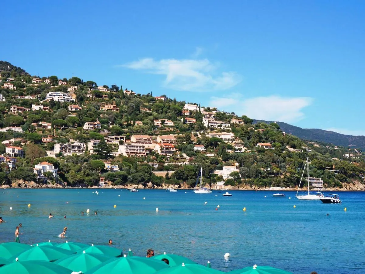 Studio Le Grand Large-4 By Interhome Le Lavandou 0*,  Frankreich