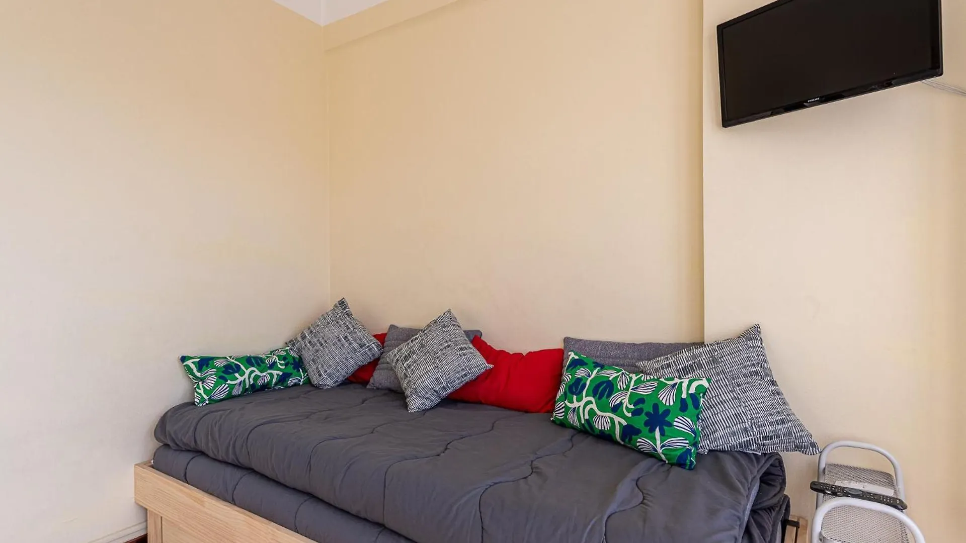 Apartment Studio Le Grand Large-4 By Interhome Le Lavandou France