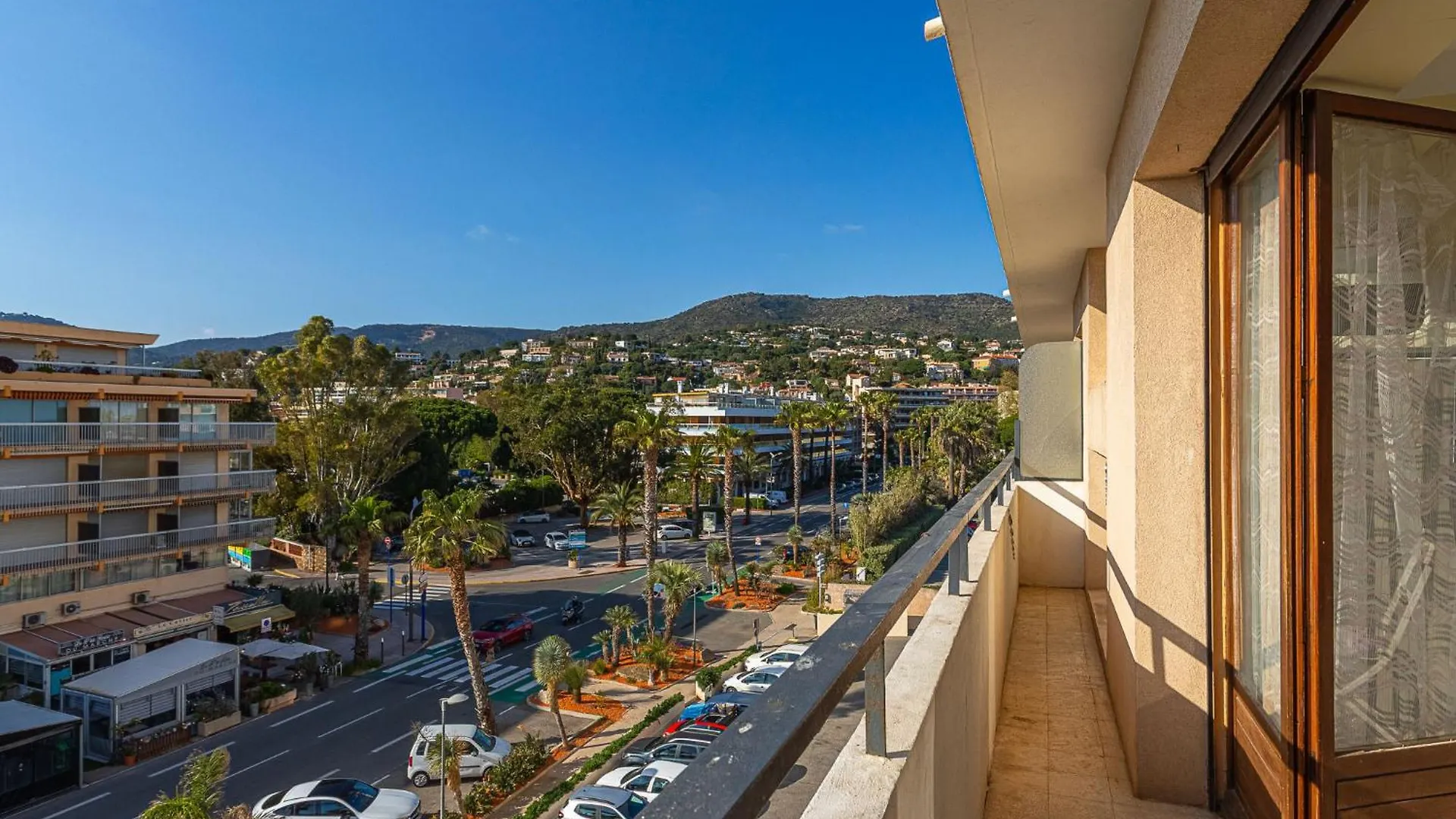Studio Le Grand Large-4 By Interhome Le Lavandou Apartment